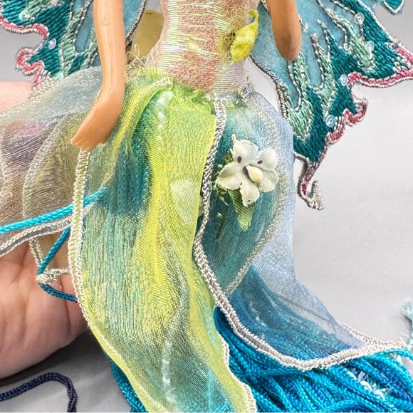 🧚 Handmade Fairy Nightlight Lamp – Iridescent Blue Green Fantasy Décor - Picture 7 of 7